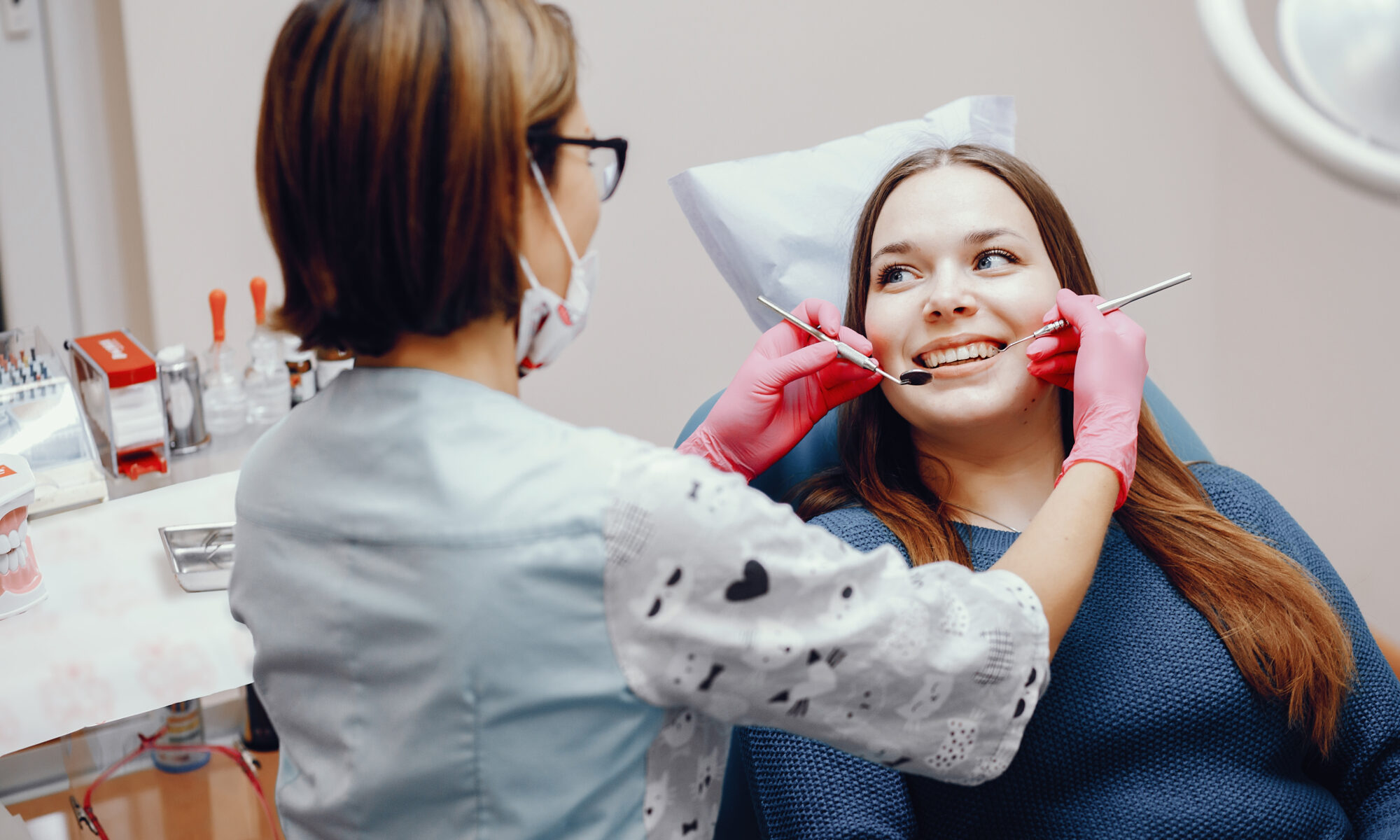 cosmetic dentist