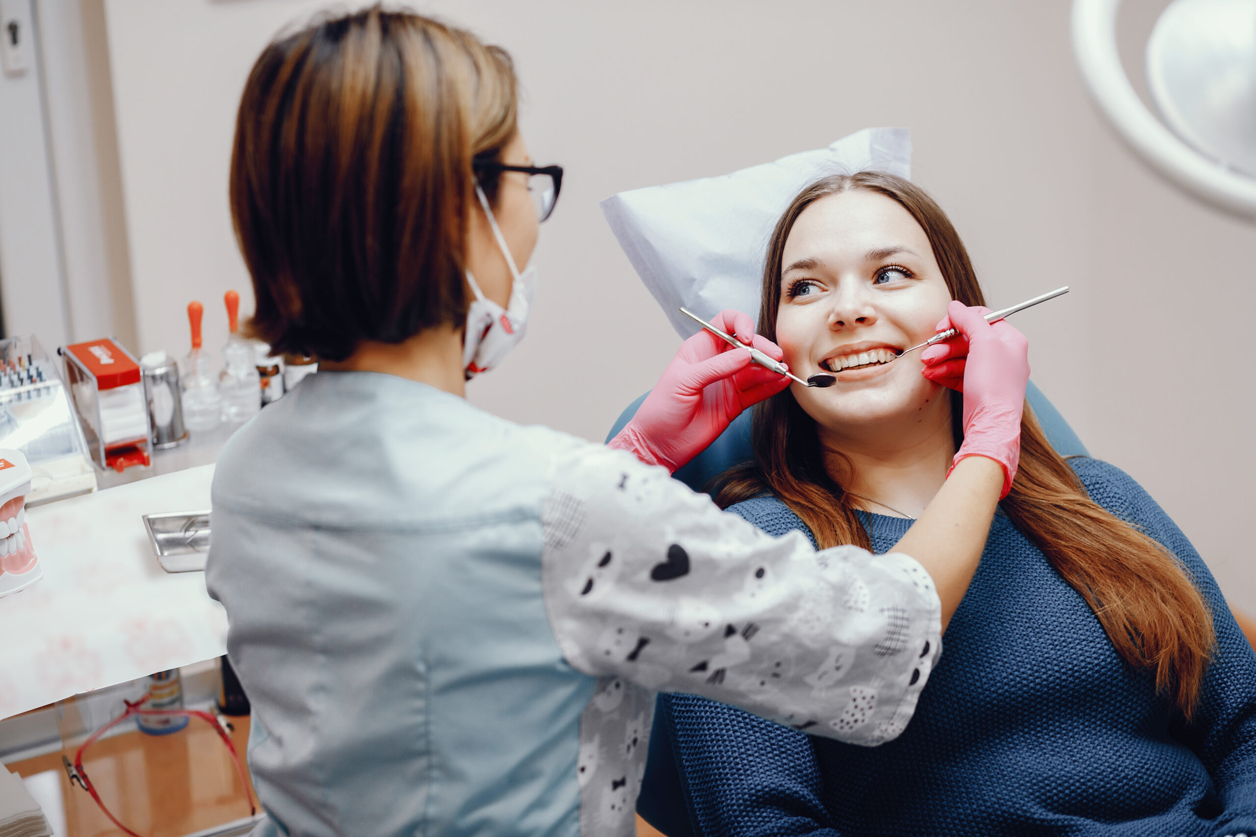cosmetic dentist